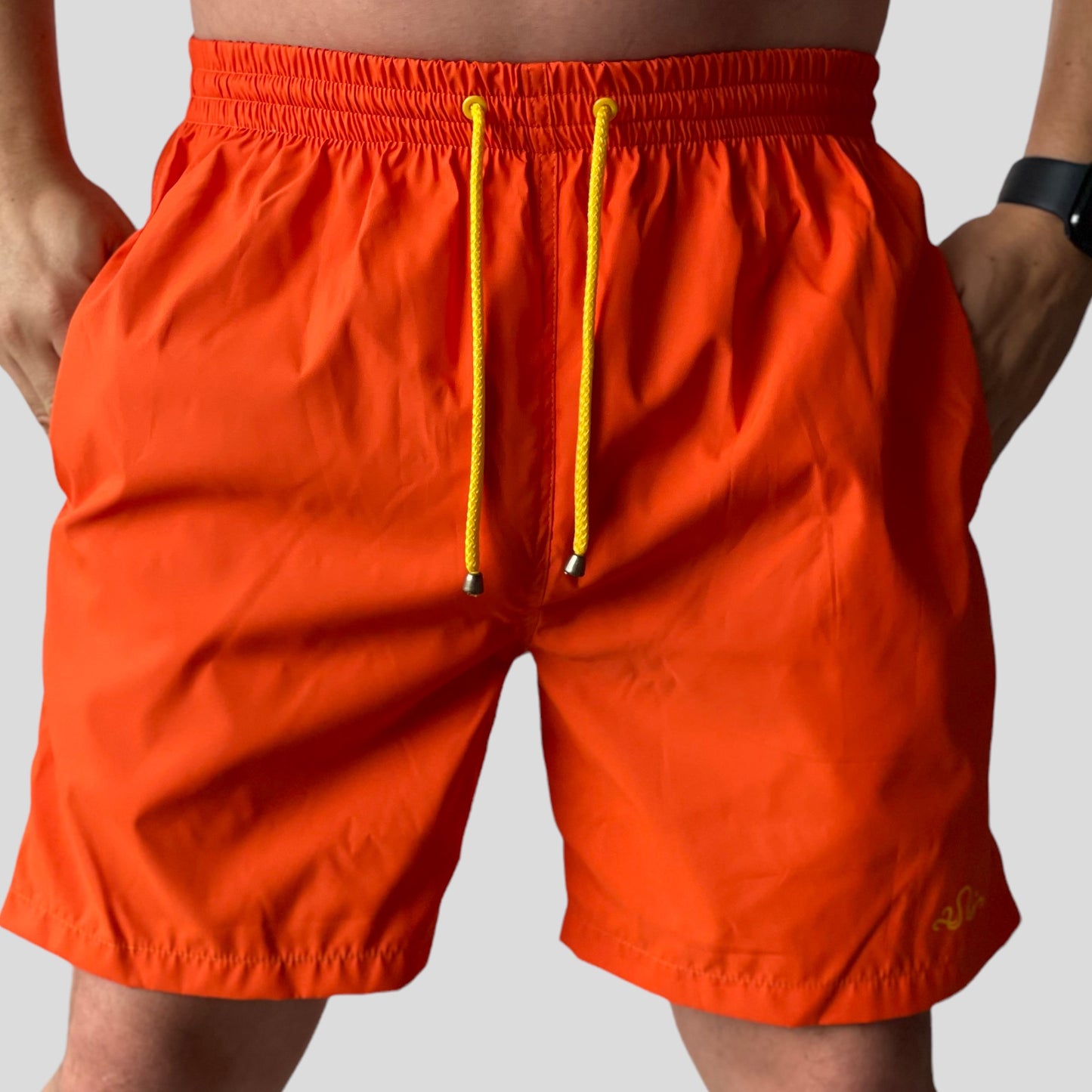 Pantaloneta de baño color naranja